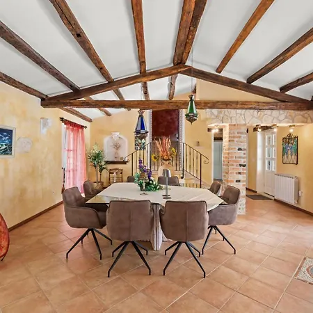 Villa Karim With Private Pool And Bbq Jehnici