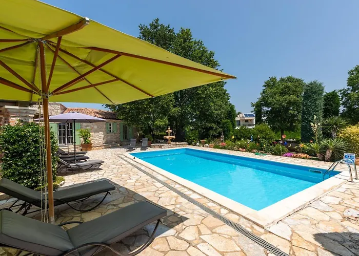 Villa Karim With Private Pool And Bbq